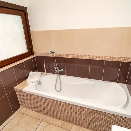 Appartamento Sermoneta - Vicino Stazione Fs - Warm